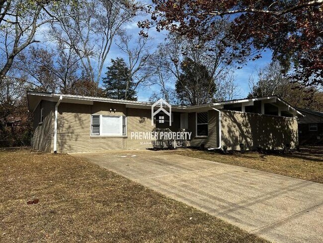 Foto del edificio - 2322 Rodgers Dr NE - FIRST MONTH'S RENT FREE!