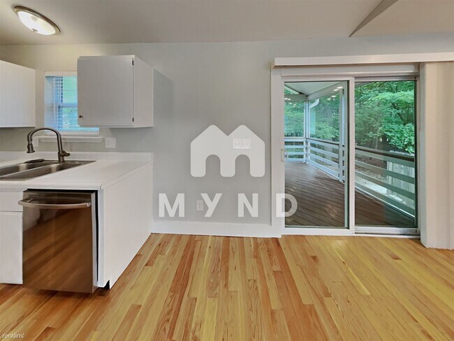 Foto del edificio - 3 br, 2 bath House - 97 Madeline Ct
