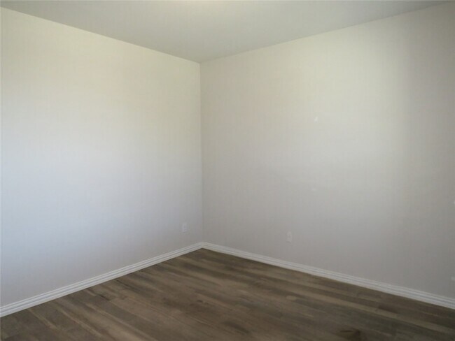 Building Photo - 3416 Chasemoor Dr