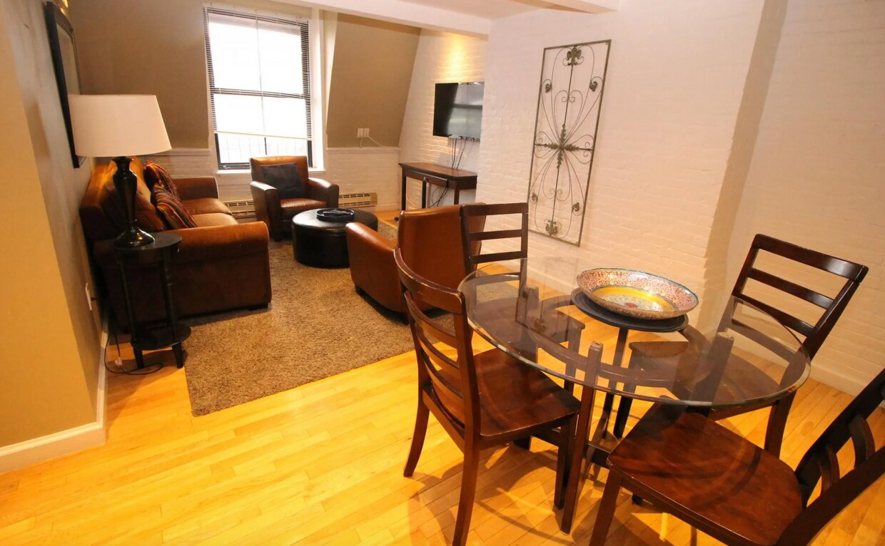 Foto principal - 117 Beacon St