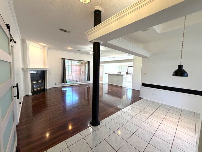 Foto del edificio - Beautiful 3 Bed, 2 Bath Home in an Established, Centrally Located Neighborhood