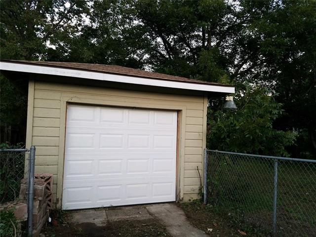 Building Photo - 809 Drummond Dr