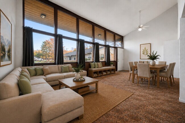 Foto del edificio - Earl’s Point Condominiums