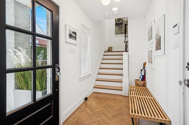 Foto del edificio - 3420 Rosedale Ave