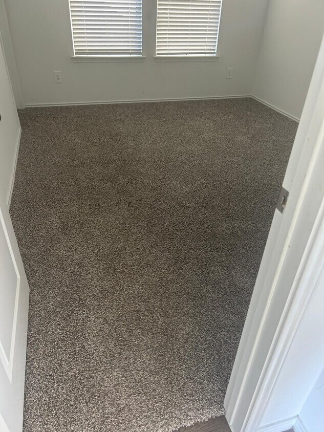 Building Photo - 23810 Desert Brush Ct