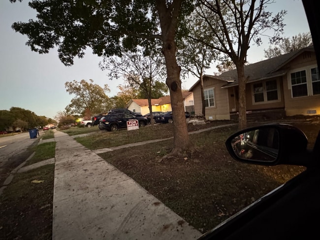 Photo - 426 W Hermine Blvd House