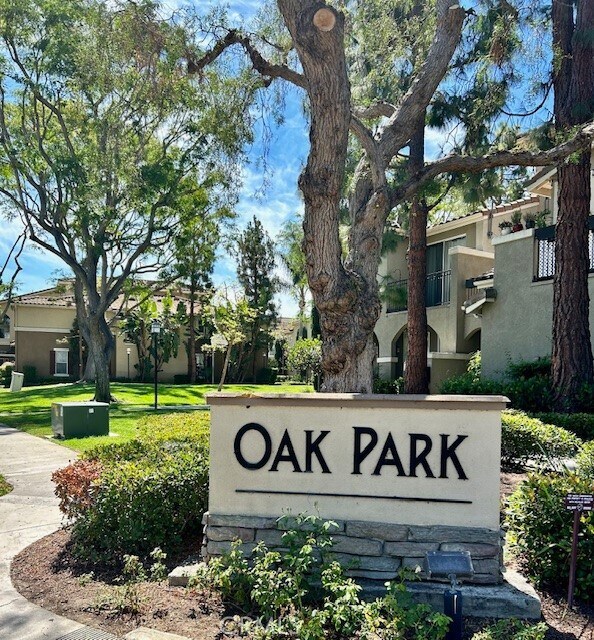 Building Photo - 3302 Orangewood