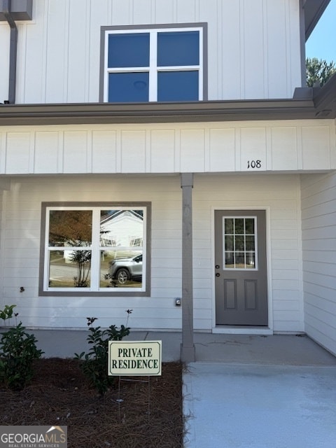 Building Photo - 108 Crest Pointe S