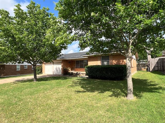 Foto del edificio - 2406 Ridgecrest Dr