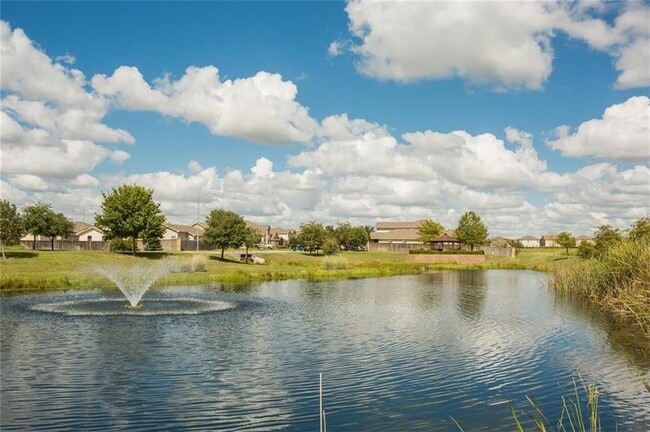 Building Photo - 12912 Tinker St