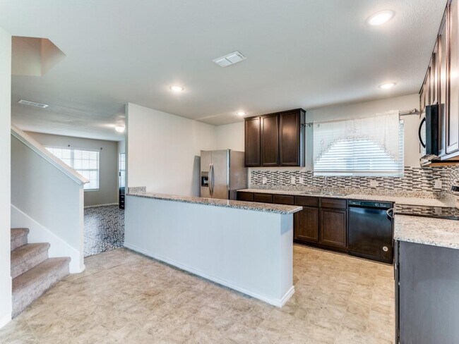 Foto del edificio - 6341 Bollard Drive