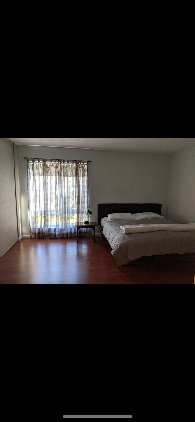 Photo - 310 N Civic Dr Apartment