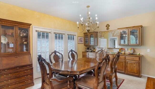 Foto del edificio - 721 Riverhill Blvd