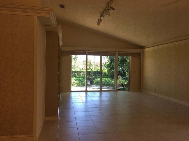 Foto del edificio - 12751 Touchstone Pl