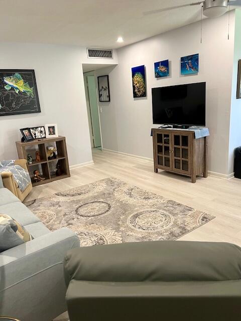 Foto del edificio - 1100 E Indiantown Rd