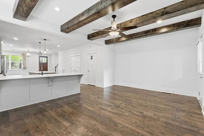 Foto del edificio - 1814 16th Ave N