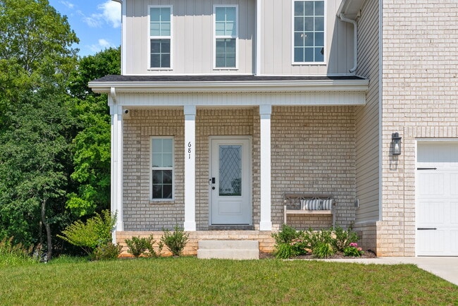 Building Photo - 681 Eva Agnes Ave