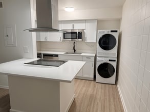 Building Photo - 4903-4913 Walnut St