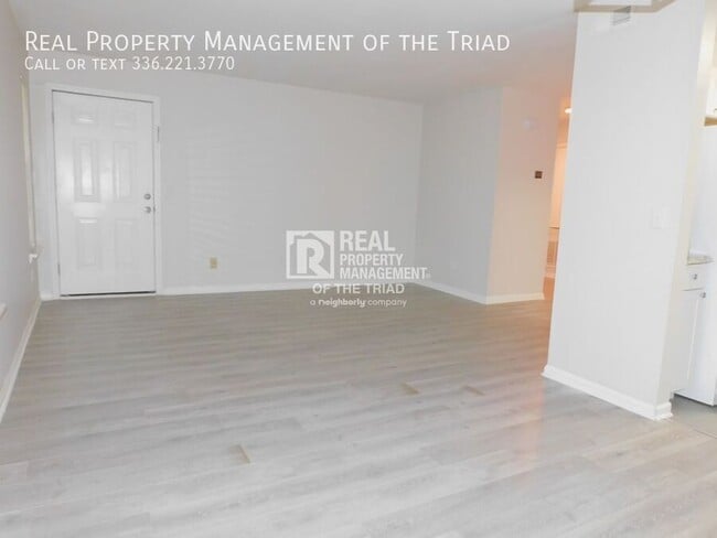 Foto del edificio - 4312 Edith Ln
