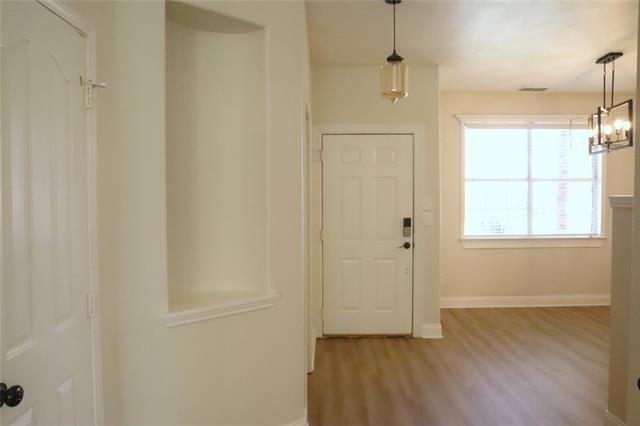 Foto del edificio - 1121 Golden Eagle Ct