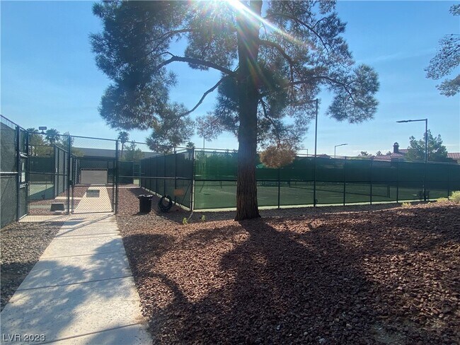 Foto del edificio - 7255 Diamond Canyon Ln