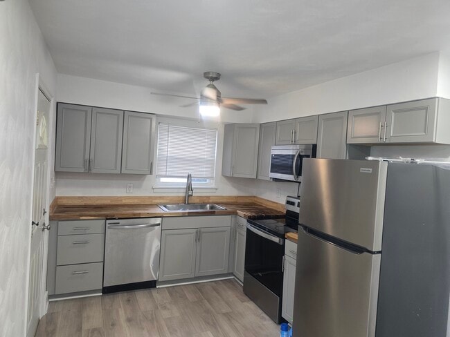 Photo - 3767 Rolling Hill Ave NW House