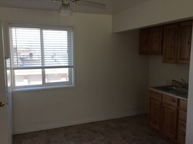 Foto del edificio - 80 S 900 E St