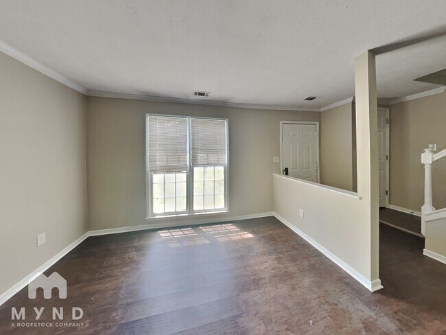 Foto del edificio - 717 Redland Dr