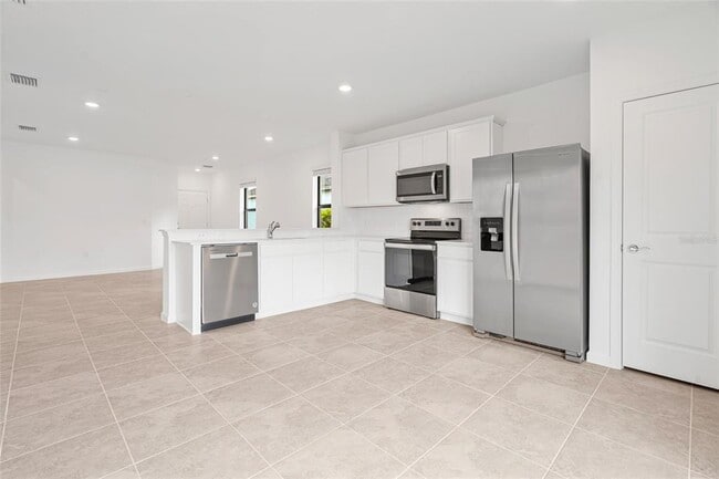 Building Photo - 6560 Silverstar Dr