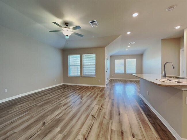 Foto del edificio - 11803 Copperstone Ave