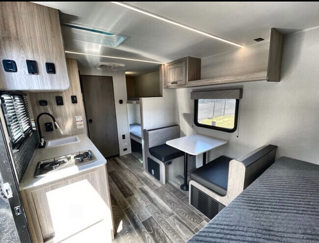 Foto del edificio - 4317 W Avenue K12