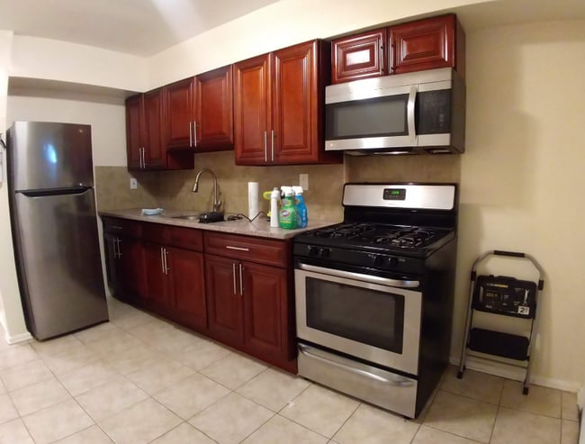 Photo - 10217 Avenue K House