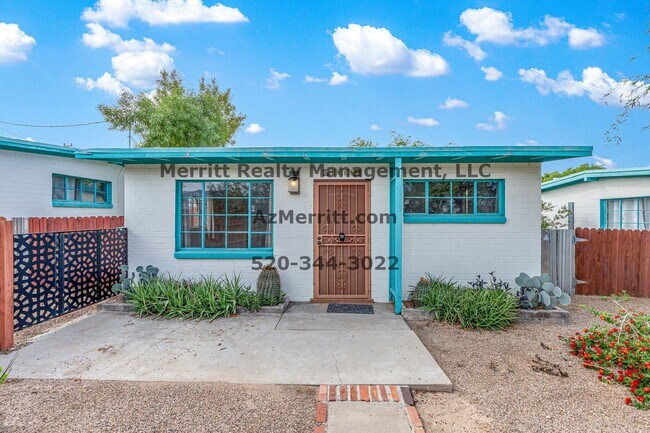 Foto del edificio - 1017-1021 N Palo Verde Blvd