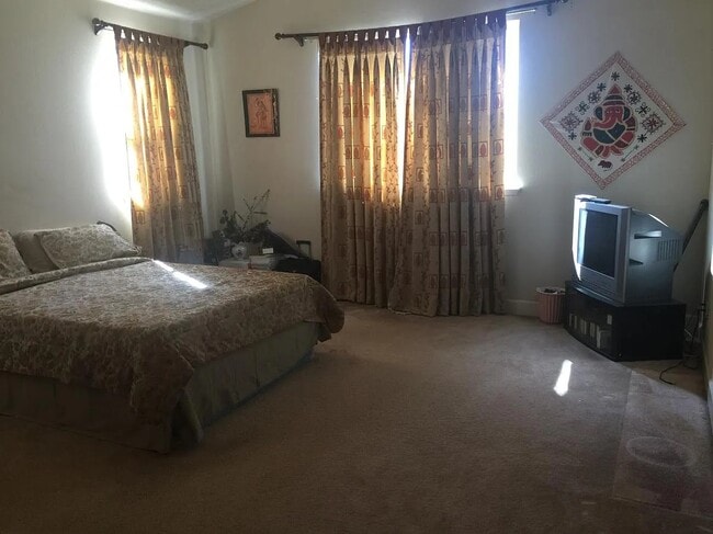 Foto del edificio - 3977 Bouquet Park Ln