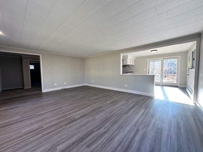 Foto del edificio - 157 Hallowell Rd