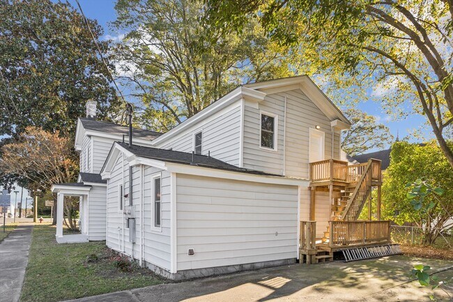 Foto del edificio - Call Sabrina Thomas Office at 757-767-0767 for more information