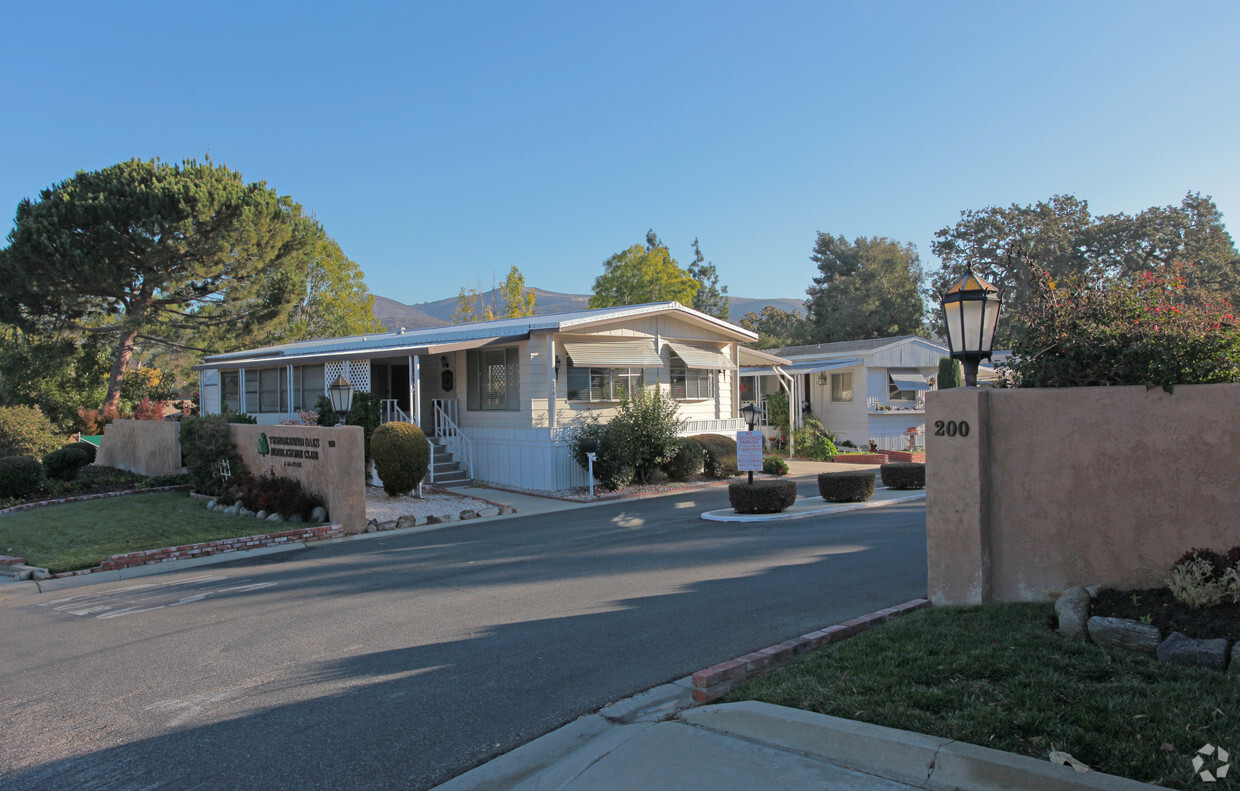 Primary Photo - 200 S Conejo School Rd