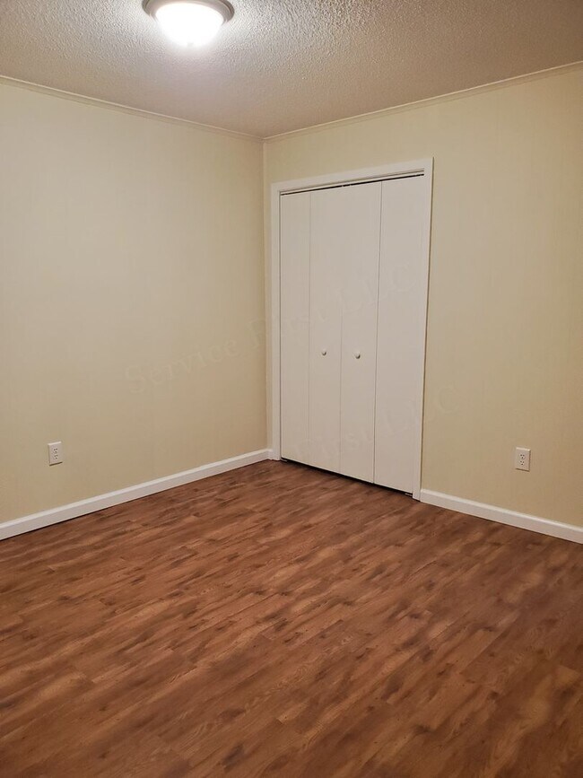 Foto del edificio - Malden Four Plex