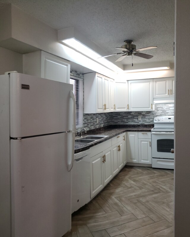 Foto del edificio - 805 Maple Ave