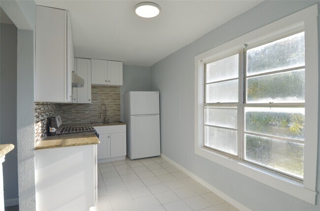 Foto del edificio - 103 Cosmos St