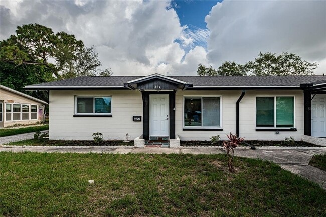 Foto del edificio - 427 92nd Ave N