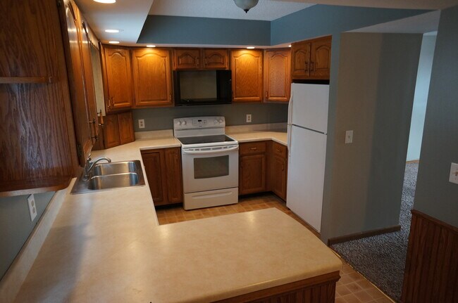 Foto del edificio - AVAILABLE JUNE 1st - 3 Bed, 1 Bath Home!