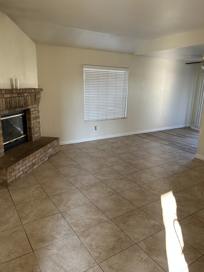Building Photo - 5416 Summer Villa Dr