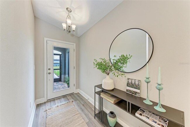Building Photo - 12476 Oak Hill Way