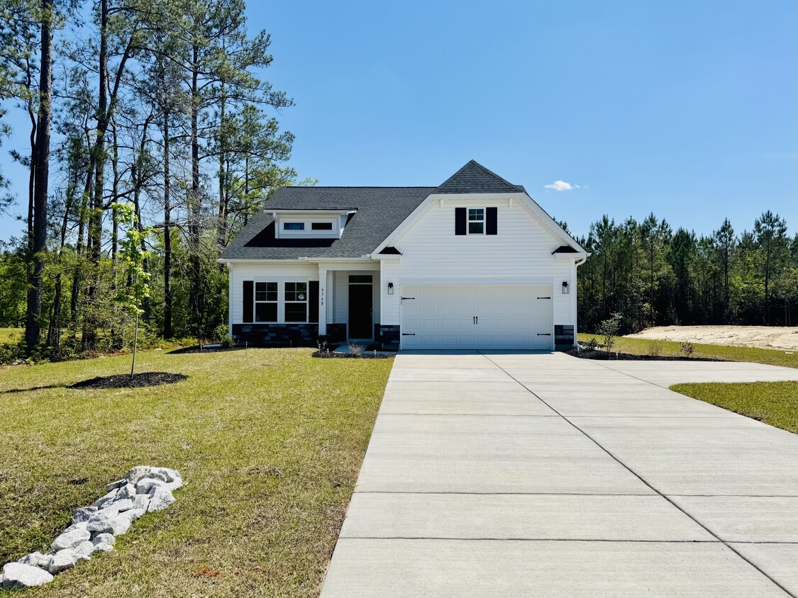 Primary Photo - 4768 Huckleberry Ln