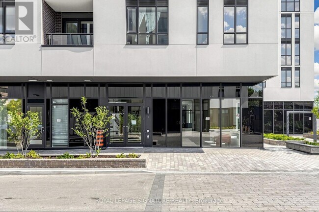 Photo du bâtiment - 3429 Sheppard Ave E