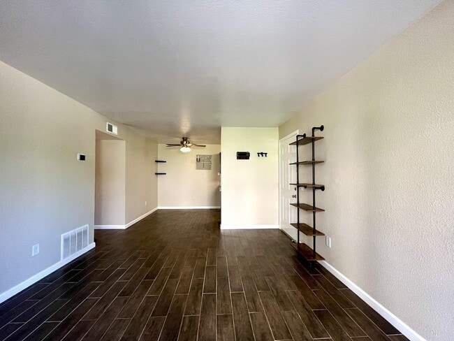 Photo - 1265 Kendall Dr Apartment
