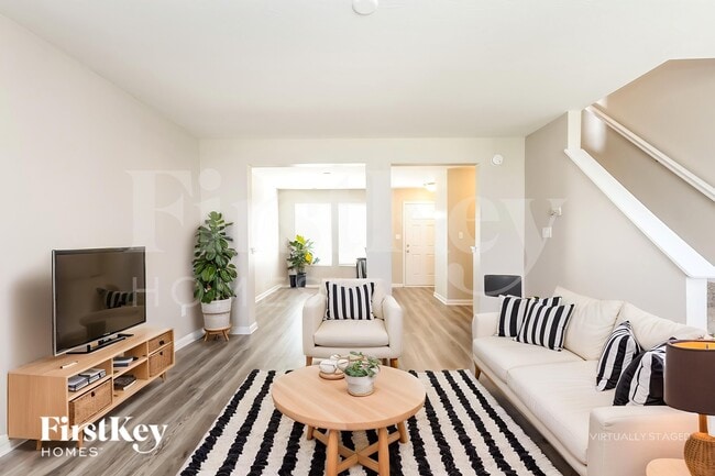 Building Photo - 6159 N Woods Edge Dr