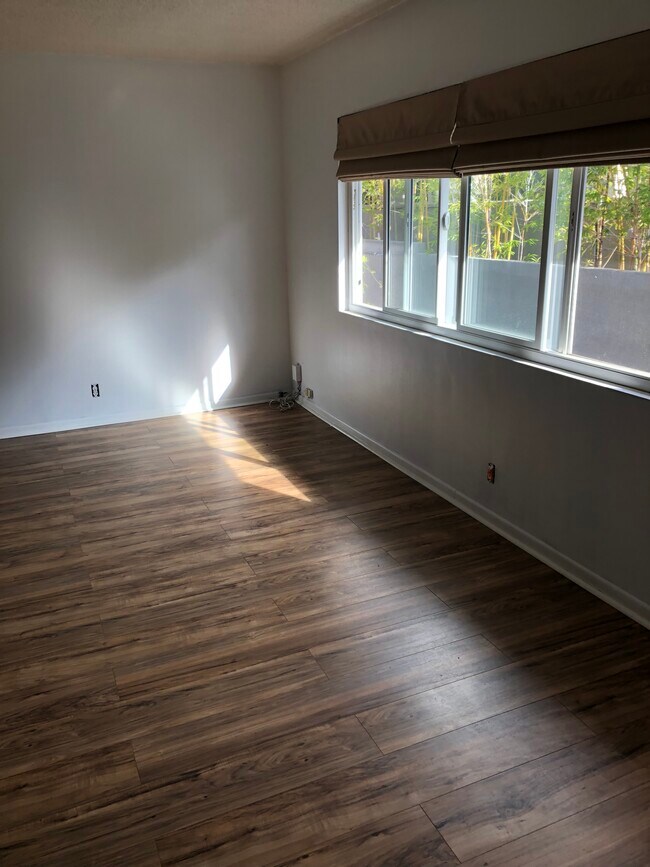 Habitación principal, ventanas nuevas - 524 25th St