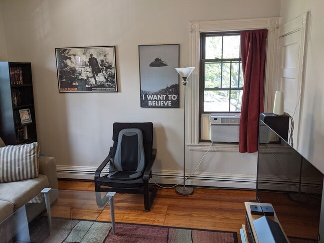 Foto del edificio - 287 Elliot St